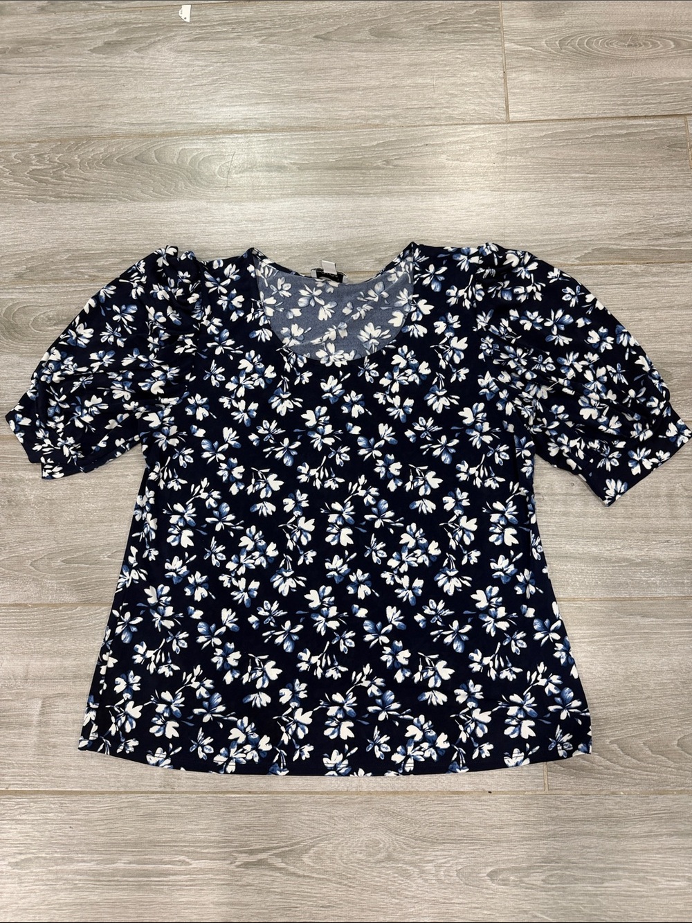 CECE Classic Navy Floral Short-Sleeve Top - Unbranded L